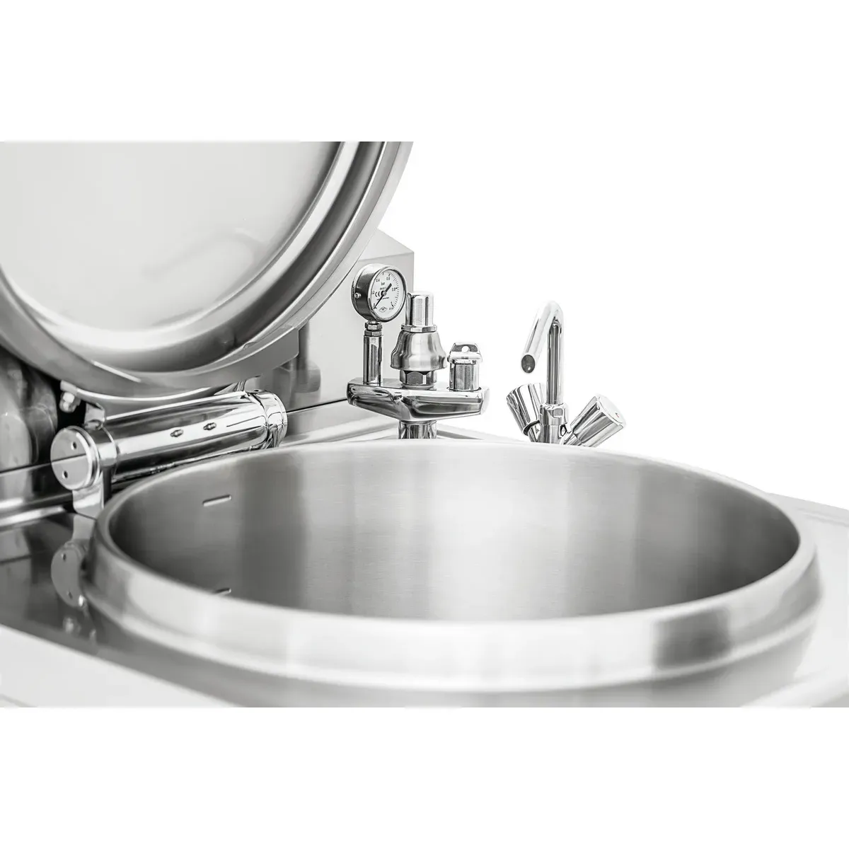 Bartscher 2800071 Kochkessel G342L Nahansicht Wasserhahn, offener Deckel