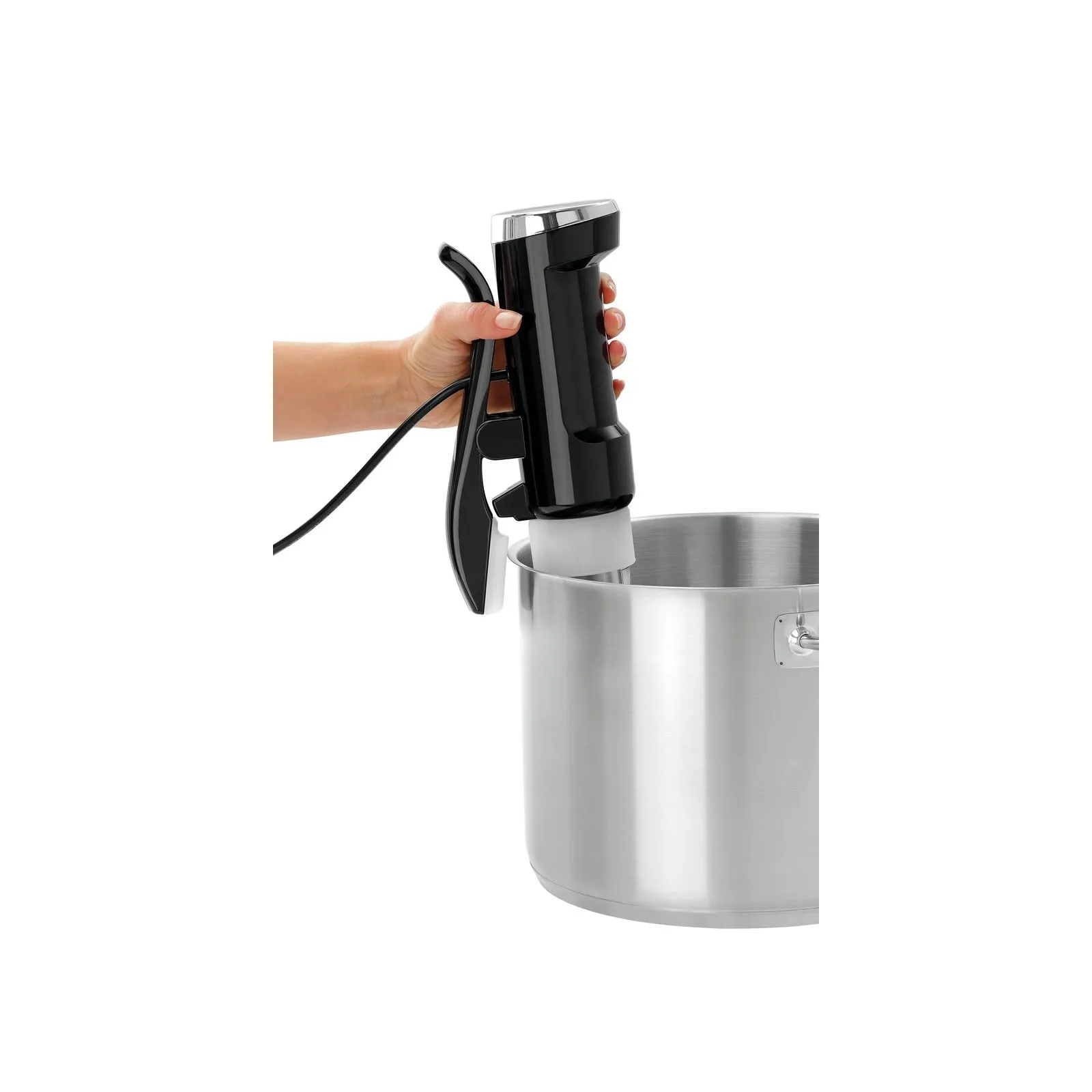 Bartscher 115133 Sous-Vide-Stick SV ST15L Ansicht Komplett, im Topf, Elektrischer Stabmixer, Küchenmaschine, Stabmixer-Set, Edelstahltopf, Schwarz-silberner Mixer