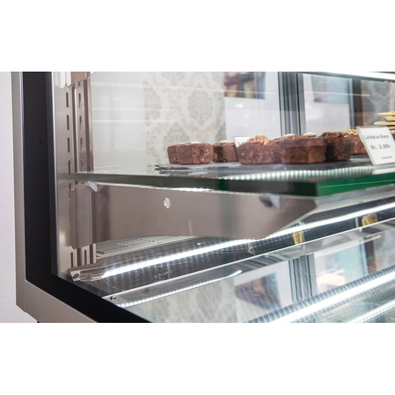 KBS 23120017 Kuehlvitrine Karina 5    KBS 23120017 Kuehlvitrine Karina 5